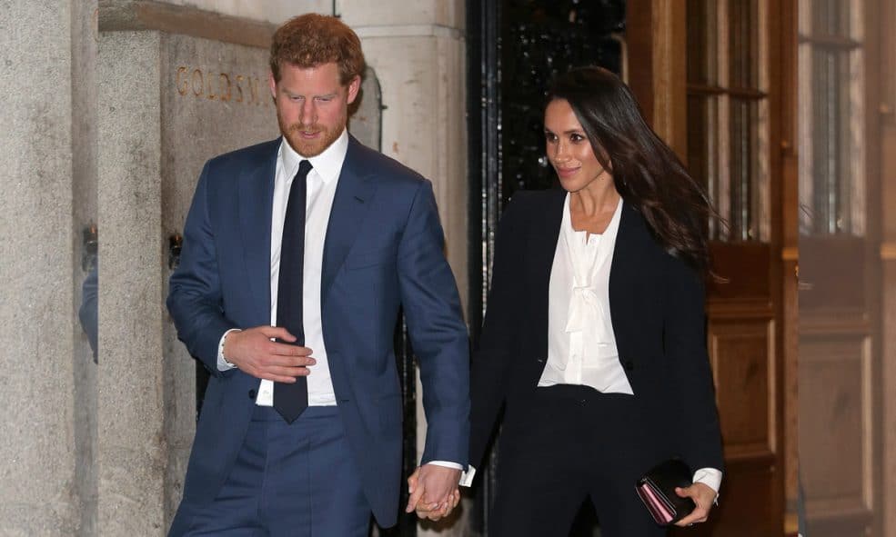 Body Language Experts Say Meghan Markle Is Trying Desperately To Fit In