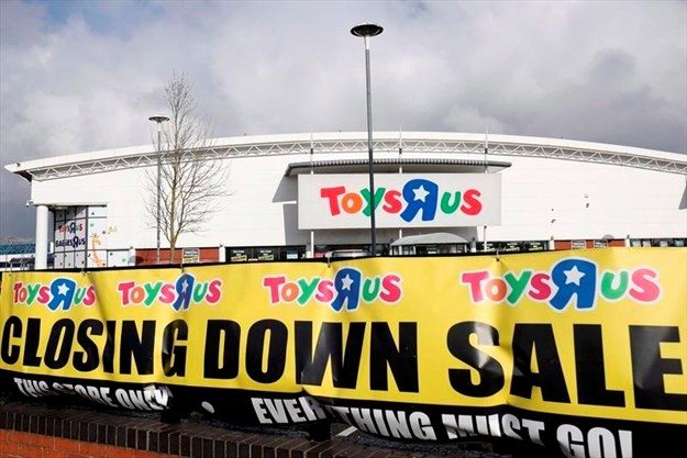 Toys 'R' Us to close all US stores