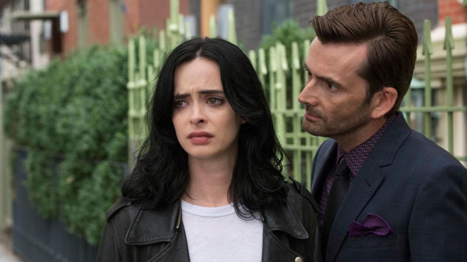 Krysten Ritter and David Tennant in a still from Jessica Jones season 2