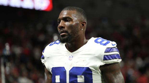 Cowboys WR Bryant unleashes tweets before meeting Jones