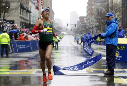 Desi Linden Is the First American Woman to Win the Boston Marathon in 33 Years, Even After Waiting for Her Friend to Take a Bathroom Break