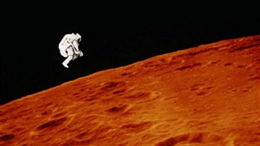 Space experts worry US won't make it to Mars by 2030s