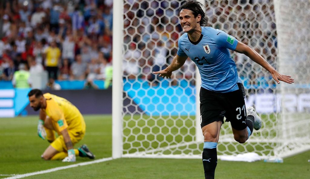 Uruguay defeated Portugal 2-1 thanks to two goals by Edison Cavani who had to retire due to an injury