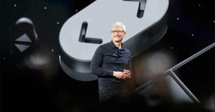 Apple Becomes First Company to Reach $1 Trillion Worth