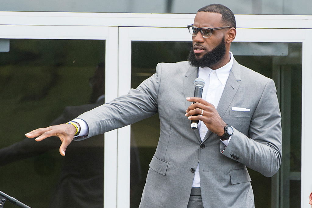 LeBron James I Promise School