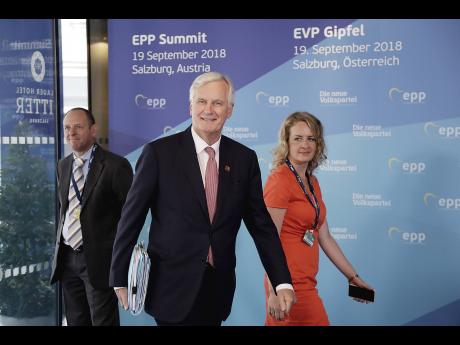 Video Matthias Schrader EU chief Brexit negotiator Michel Barnier, arrives at the informal EU summit in Salzburg Aus