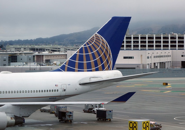 A United Airlines Boeing 747 at San Francisco International Airport