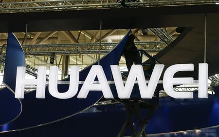 US-HUAWEI-SMARTPHONE:China s Huawei ahead of schedule on 2015 smartphone shipment target of 100 million memo