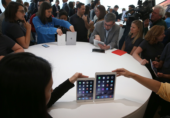 Apple Unveils New iPad Models