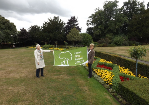 Elmhurst Park Woodbridge gets Green Flag award- Deputy Mayor and Chairman of the Amenities Committee Councillor Lady Caroline Blois and Councillor Kay Yule