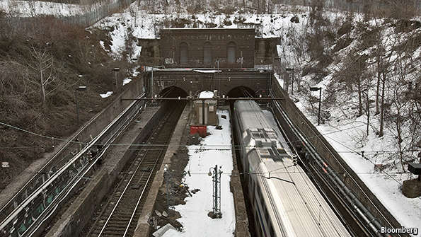 Amtrak tunnel needs action now, Foxx tells Christie and Cuomo - Chicago Tribune