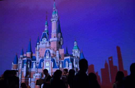 Disney gives sneak peek for planned China theme park