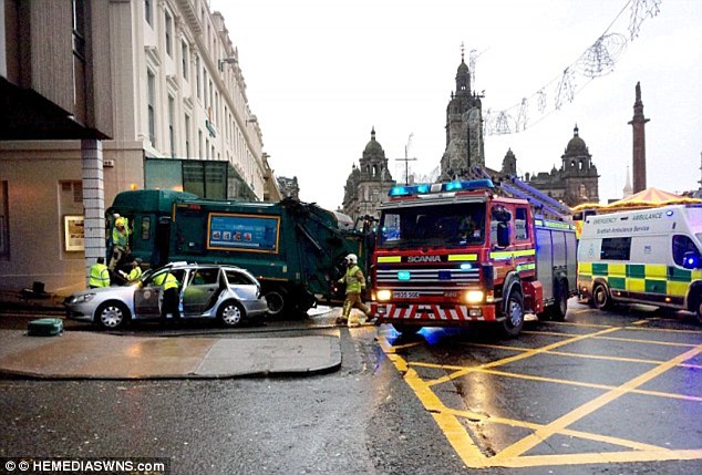 The driver of a bin lorry that killed six people in Glasgow just days before Christmas had not disclosed a previous blackout that he had at the wheel of a bus an inquiry into the incident has heard