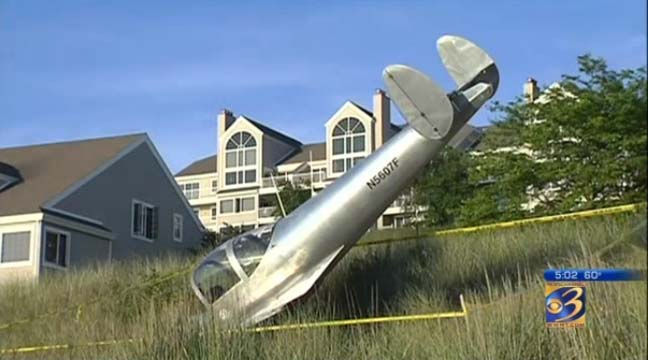 Plane crash lands on beach near Holland State Park - WZZM 13