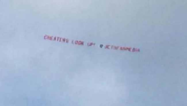 Jets Fans Fly 'Cheaters Look Up!' Banner Above Patriots Practice