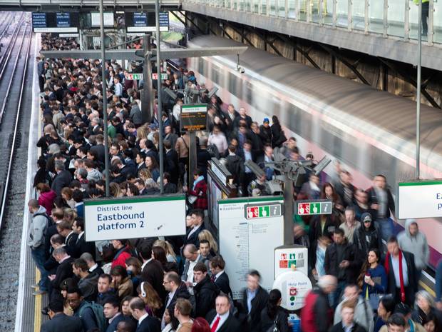 Commuters brace for chaos as strike shuts London Underground | Miami Herald