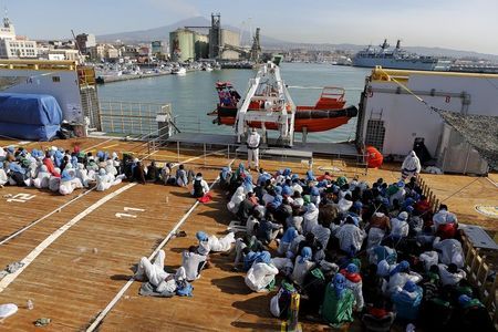 UK-UN-EUROPE-REFUGEES:More than 135,000 refugees reached Europe by sea in 2015 s first half- UNHCR