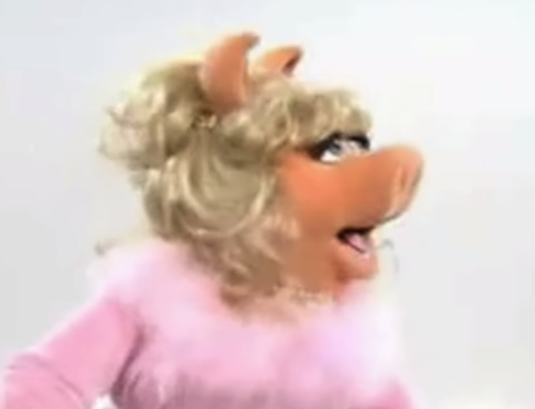 Just Miss Piggy singing RIhanna's BBHMM