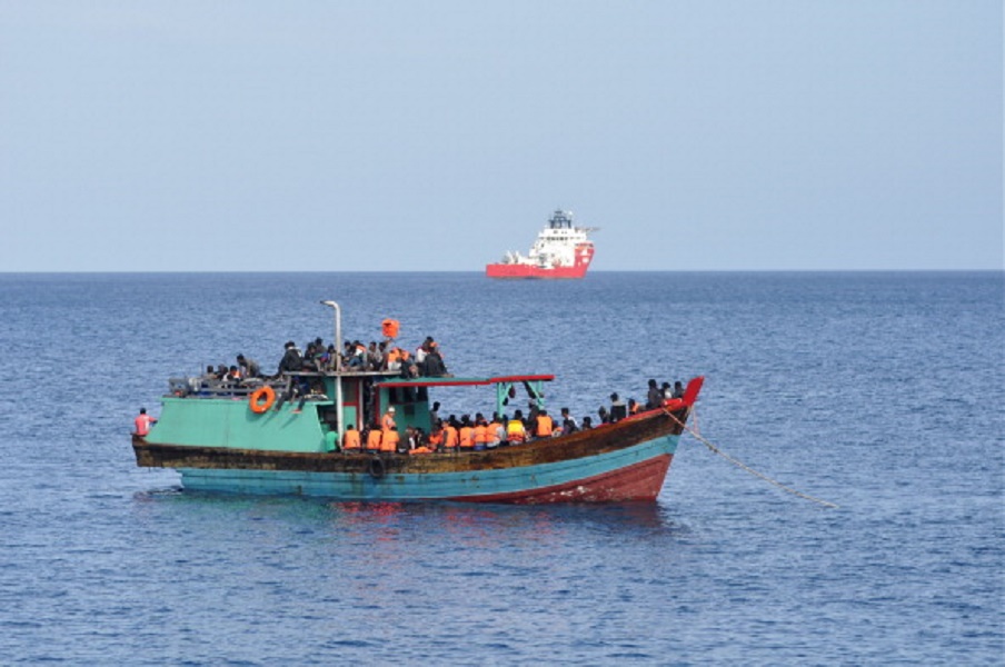 Suspected asylum seekers arrive at Christmas Island. File