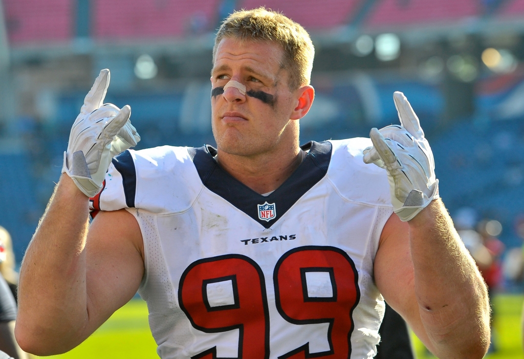 Tennessee Titans quarterback is beefing with J.J. Watt over selfies