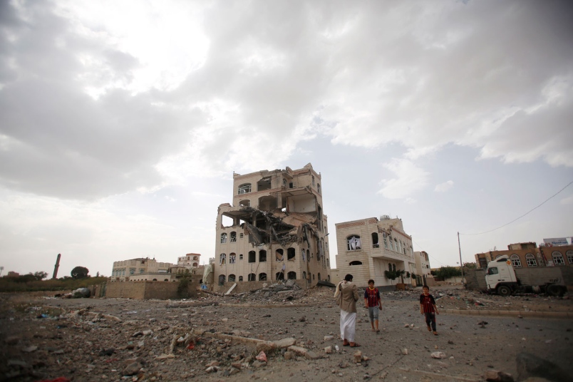 Yemen ground fighting rages after airstrikes pause - Odessa American: World