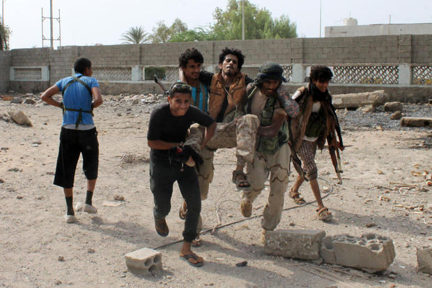 Officials say Yemeni rebels thwart advance in embattled Aden - Military Times