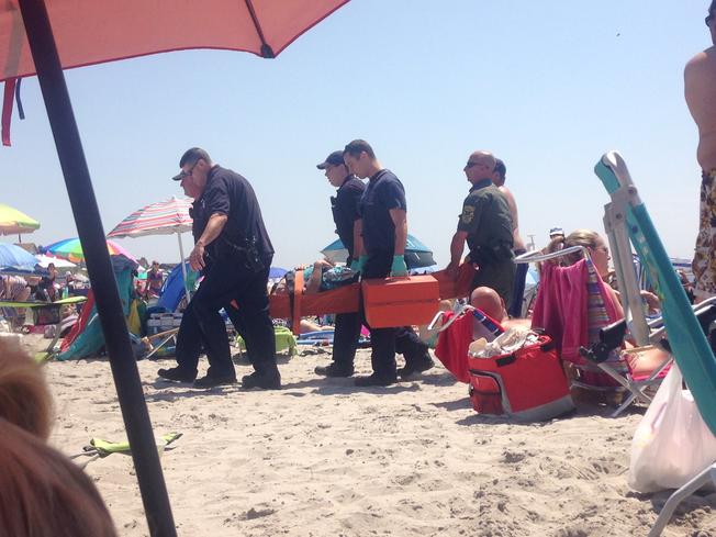 Police investigating reported explosion at Rhode Island beach