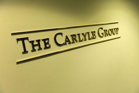 US-SYMANTEC-DIVESTITURE-CARLYLE-GROUP:Symantec to sell Veritas to Carlyle-led group for $8 billion