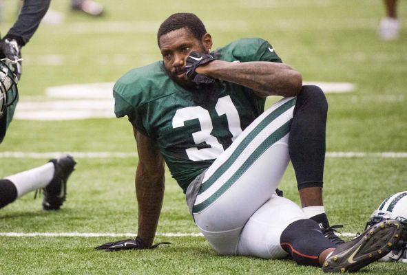 New York Jets defensive back Antonio Cromartie practices