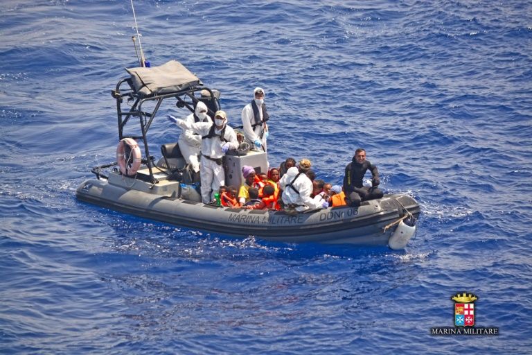 At least 40 migrants'suffocated in hold of boat off Italy