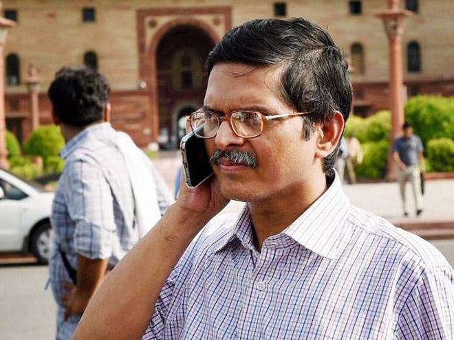 Amitabh Thakur Case CAT notice to UP Govt Enquiry officer VK Gupta