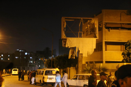 Car bombing in Cairo leaves six injured