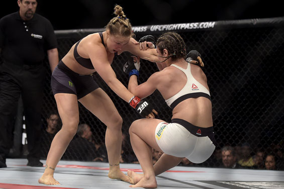 Forget Mayweather, Manny, Aamir Khan: This fighter hottest since Tyson - Ronda