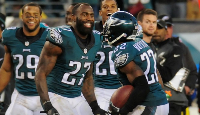 Eagles players say Chip Kelly isn't racist, but rather has a difficult personality