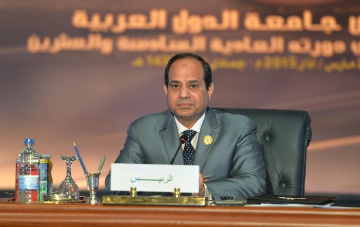 Egypt's Sisi promises new parliament before 2016