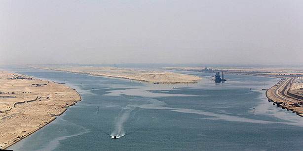 Egypt unveils Suez Canal extension amid nationalist fervor