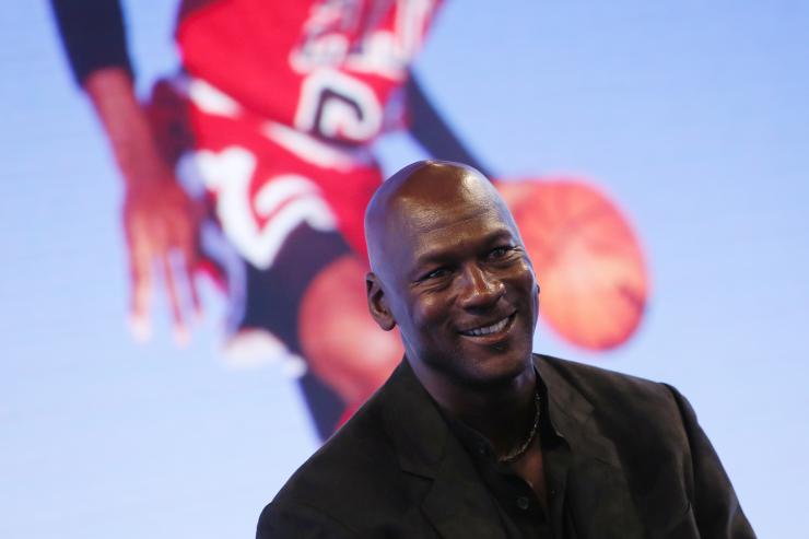 Expert: Michael Jordan's income eclipses current stars'