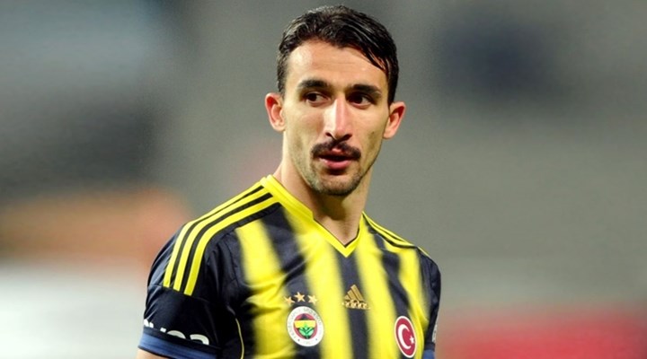 Fenerbahçe midfielder Mehmet Topal attacked by rounds of gunshots at car