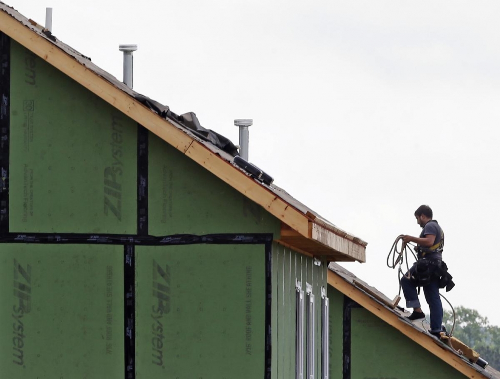 Single-Family Houses Fuel Gains in US Homebuilding in July