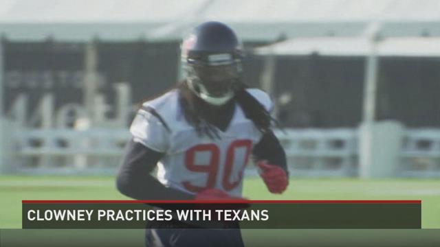 Clowney set to join first preseason practice