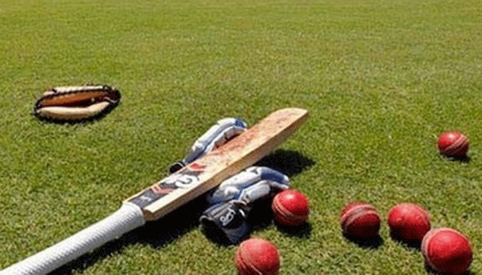 Worcestershire's Joe Leach takes hat-trick of first three balls