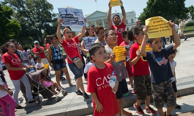 Judge orders government to release detained children in immigration immediately

 0