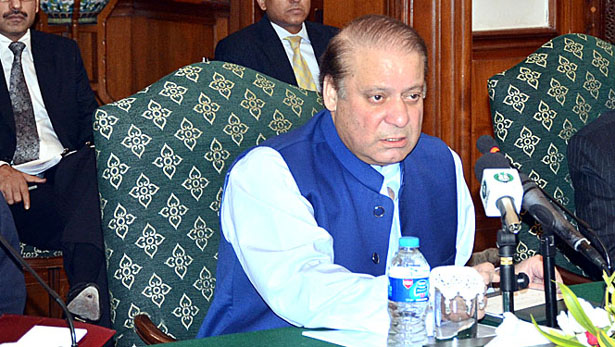 Army chief, DG ISI call on PM Nawaz ahead of India talks