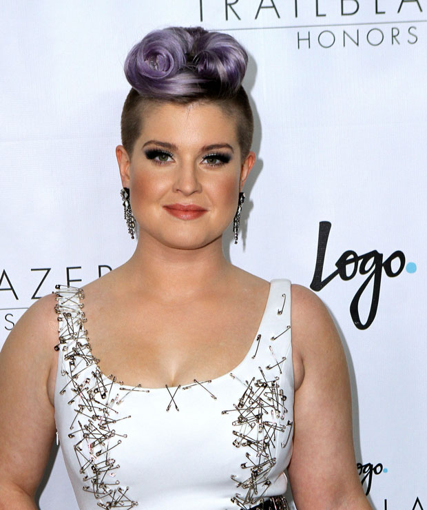 Kelly Osbourne Apologizes For Racist Remarks