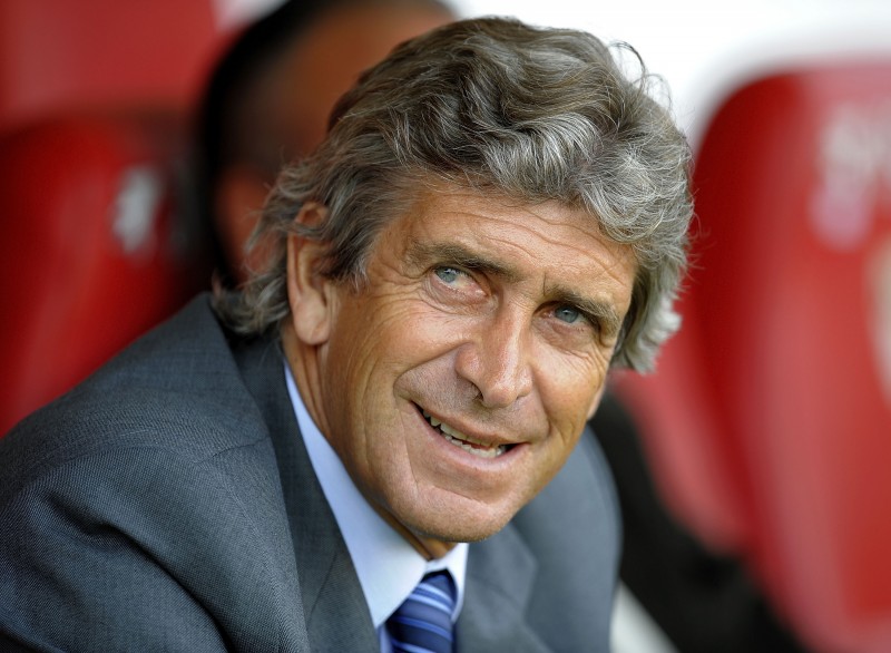 Manuel Pellegrini is staying at the Etihad till June 2017