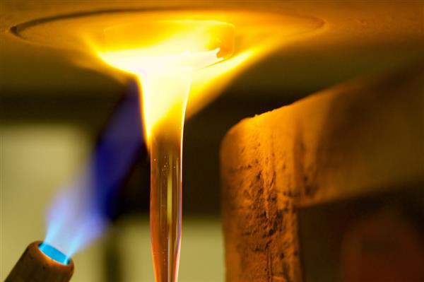 This new 3D printed glass looks just like pouring honey