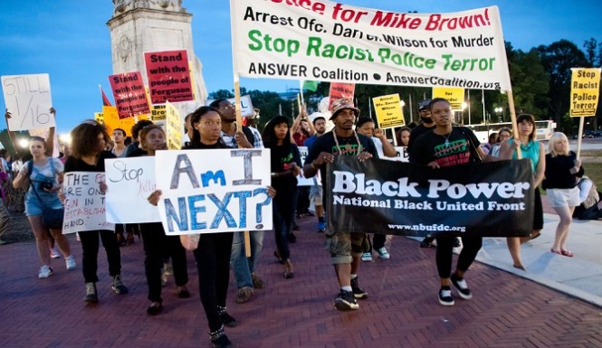 Oath Keepers Turn Up at Michael Brown Protests in Ferguson, Missouri