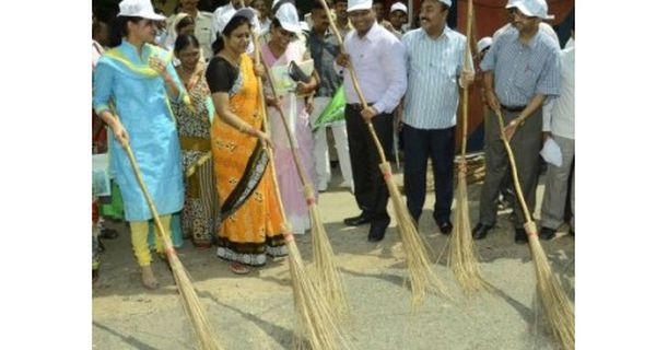 Mysore tops Swachh Bharat rankings, Patna dirtiest state capital