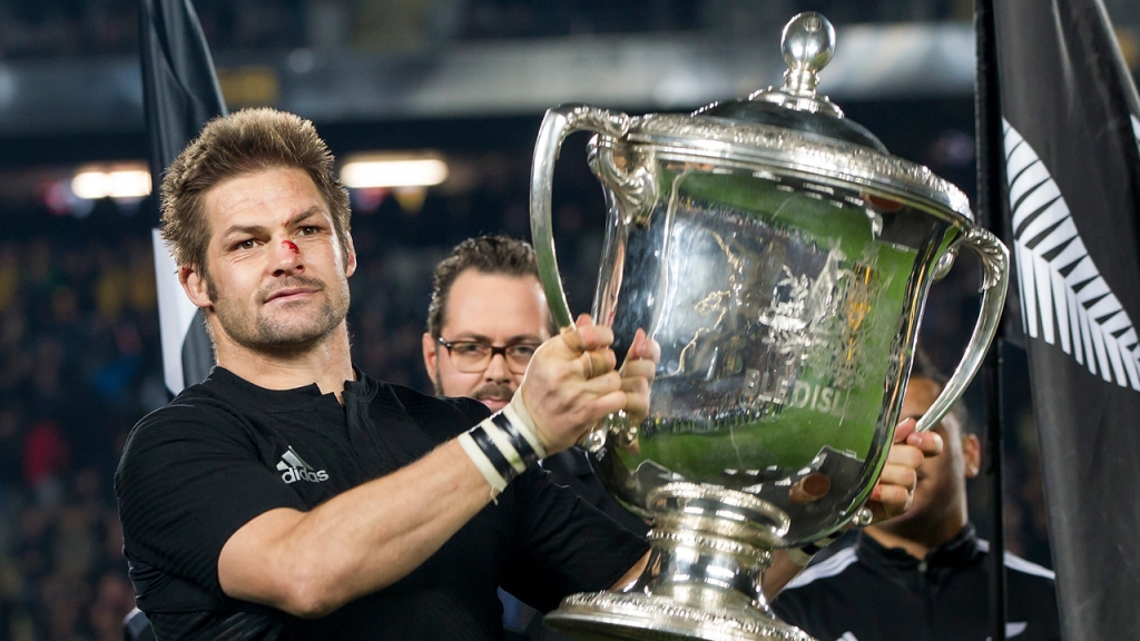 New Zealand coach Steve Hansen hails 'greatest ever' Richie McCaw