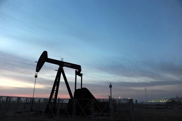 Oil prices languish as supply concerns linger